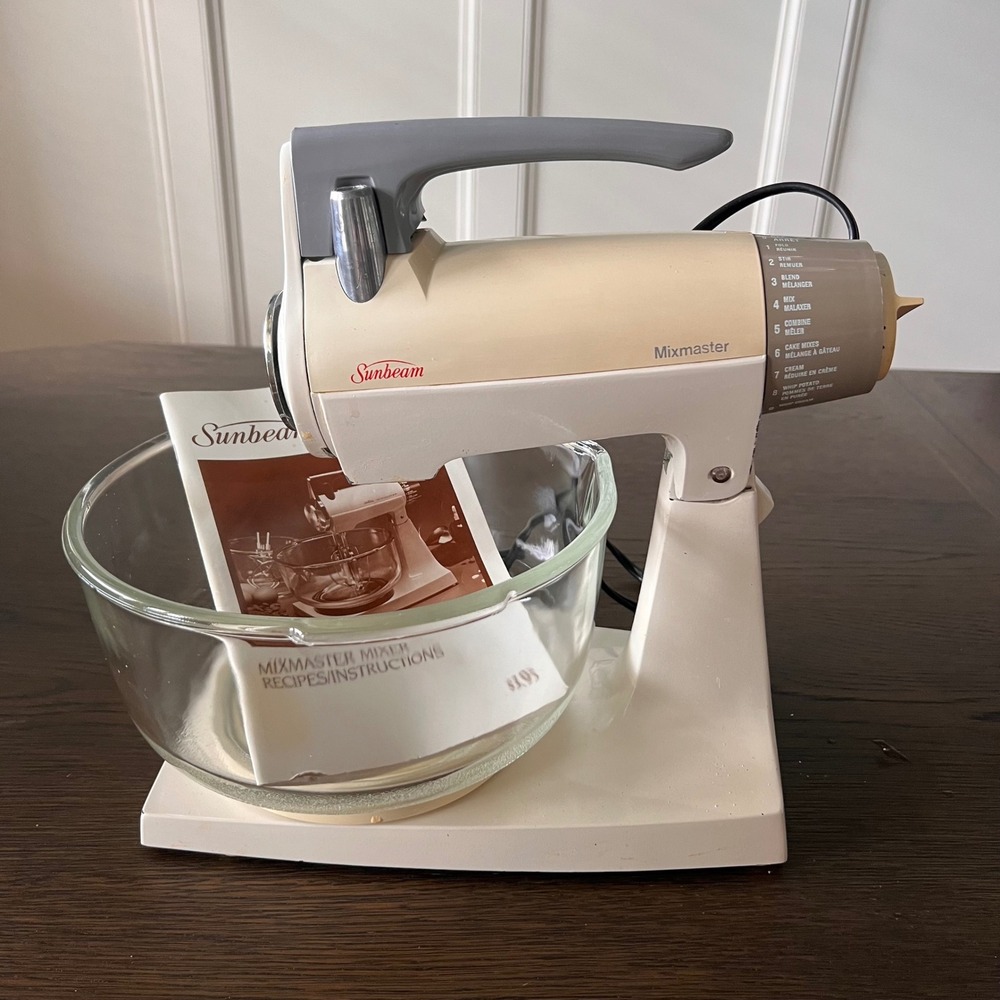 Sunbeam Mixmaster Stand Mixer Vintage Cream Grey with Glass‎ Bowl and Manual